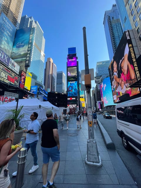 #1 Six Hour Bus Tour and Boat Ride By The Statue of Liberty - Grand Central and the East Side finish
