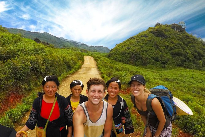 2 Days 1 night Sapa Tour from Hanoi by Limousine/Sleeper bus - One night at a 3-star Sapa hotel