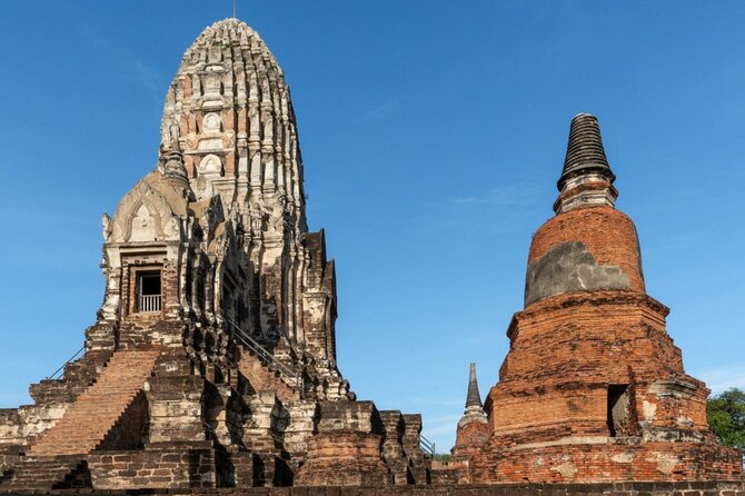 3 Hours Heritage Ayutthaya Bus Tour to Famous Temples - The small-group format and guide experience