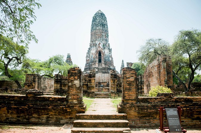 3 Hours Heritage Ayutthaya Bus Tour to Famous Temples - Timing, comfort, and practical limits