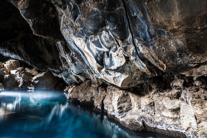4x4 MiniBus Tour Lake Myvatn, Dettifoss,Selfoss, Godafoss and Nature Baths - Hverir shows Iceland at its hottest