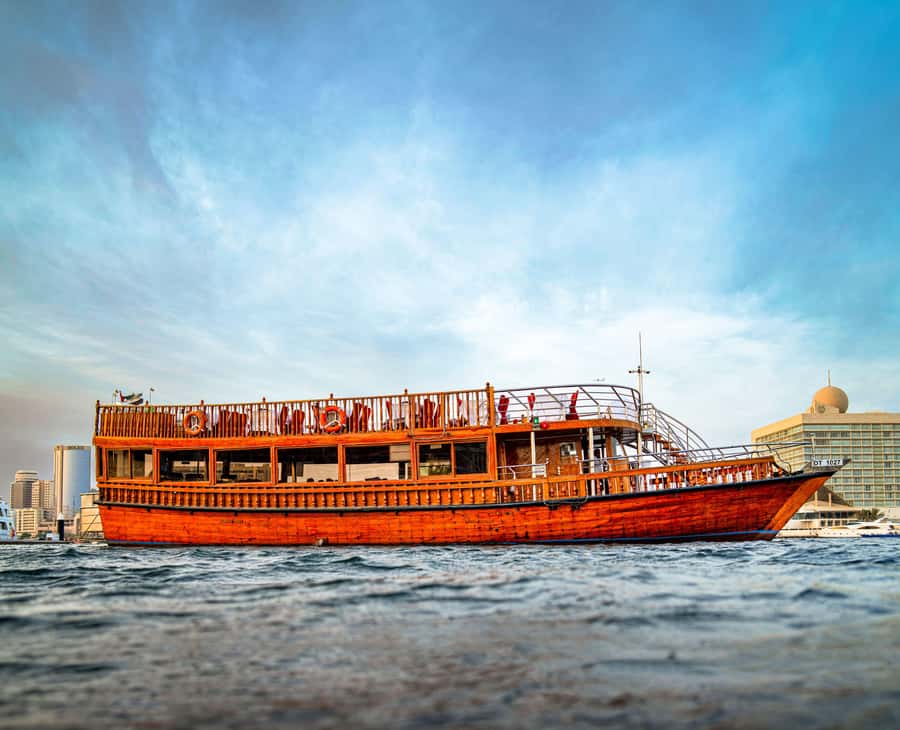 5-Day Pass: Hop-On Hop-Off, Lost World Aquarium, Dubai Frame - The Blue Route: beaches, Palm Jumeirah, and Dubai Marina