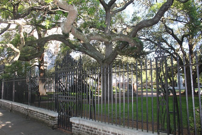 90-Minute Charleston City Sightseeing Bus Tour - Choosing the Joseph Manigault House upgrade