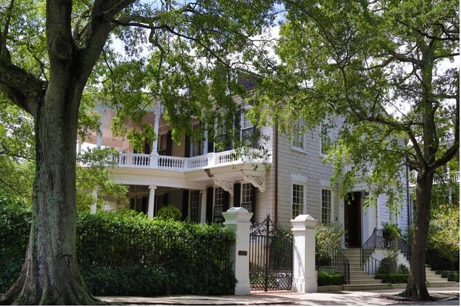 90 Minute Sightseeing Bus Tour of Historic Charleston - A first look at Charleston from the historic peninsula