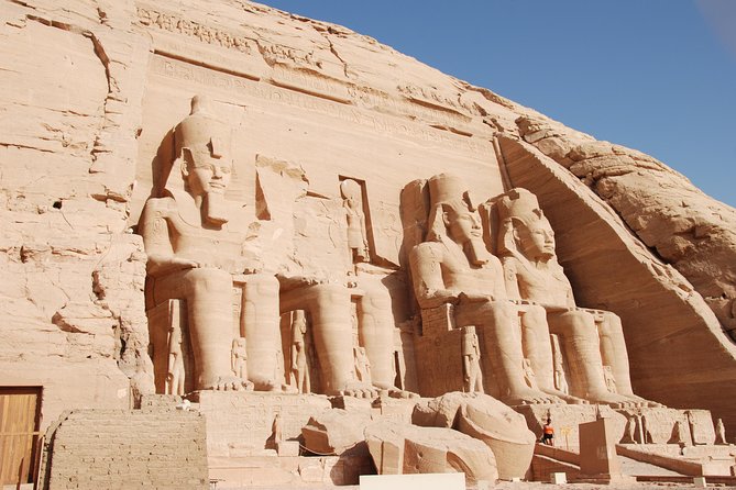 Abu Simbel Excursion 1 Day Trip from Aswan (Sharing Bus & Egyptologist Guide) - What the minivan ride is like