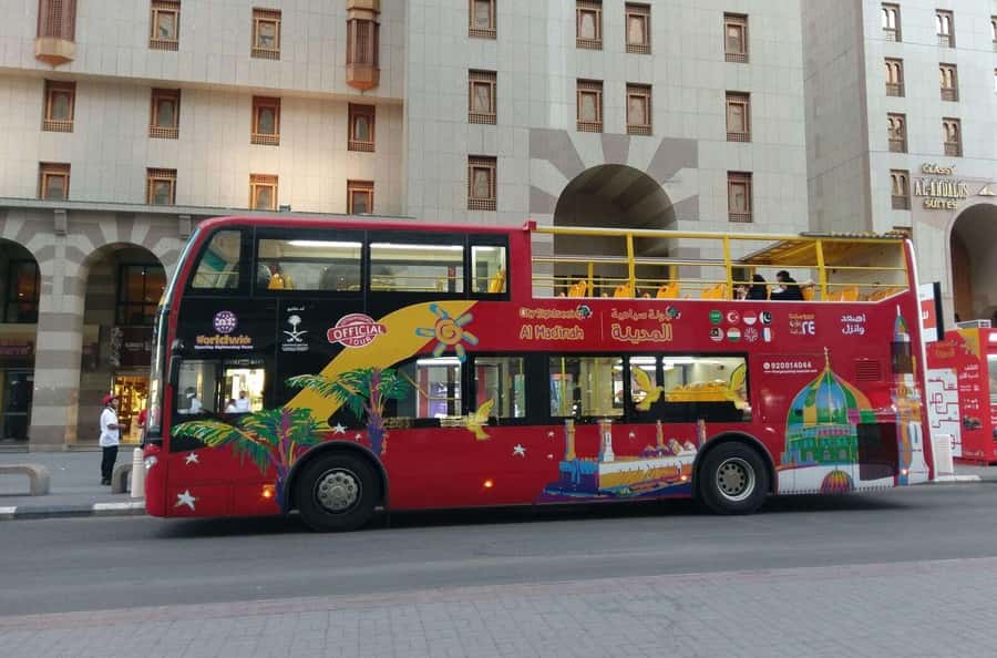 Al Madinah: City Sightseeing Hop-On Hop-Off Bus Tour - Why the bus works well in Al Madinah
