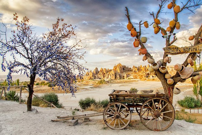 Alanya: Cappadocia 2 Day Guided Bus Tour incl. Hotel - Devrent Valley and Cappadocia’s playful rock shapes