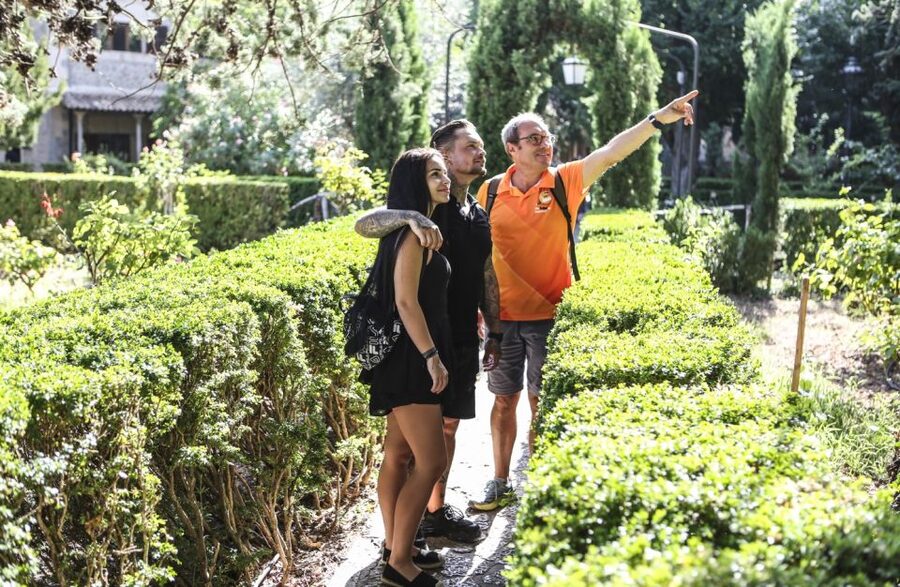 Alcudia/Marratxi: Valldemossa & Soller Tour by Tram & Bus - The guide and coach make the difference