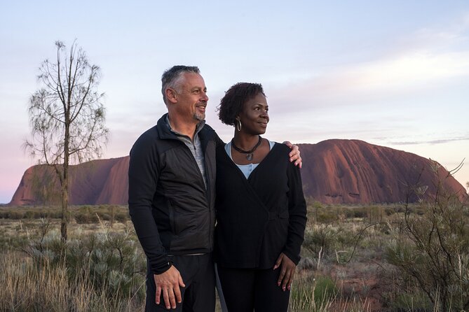 Alice Springs to Uluru (Ayers Rock) Coach Transfer - Arrival at Yulara around lunchtime