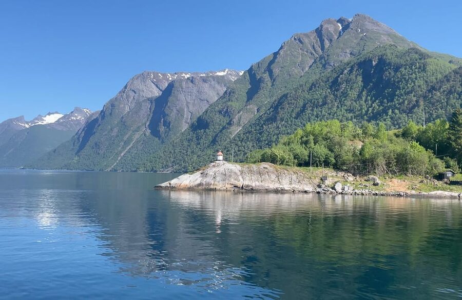 All About the Fjords, in one tour by boat & bus from Ålesund - What the $167 price really covers