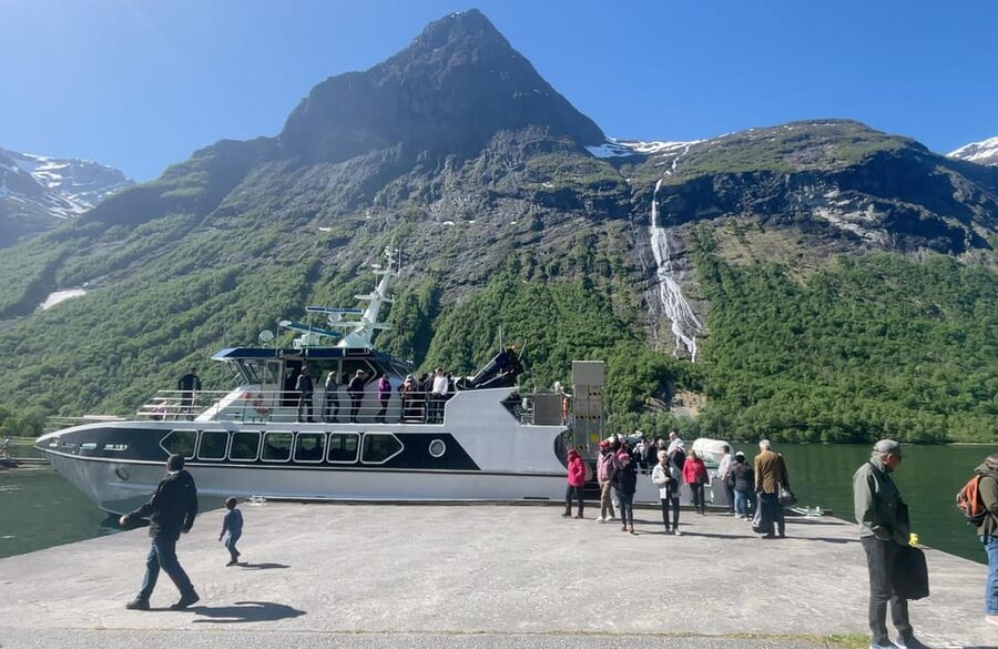 All About the Fjords, in one tour by bus & boat from Ålesund - Who will enjoy this route most