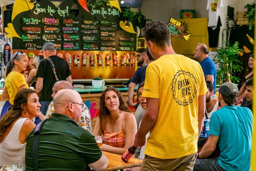 Amsterdam: Guided Craft Beer Brewery Bus Tour with Tastings - Who should book this brewery bus tour?