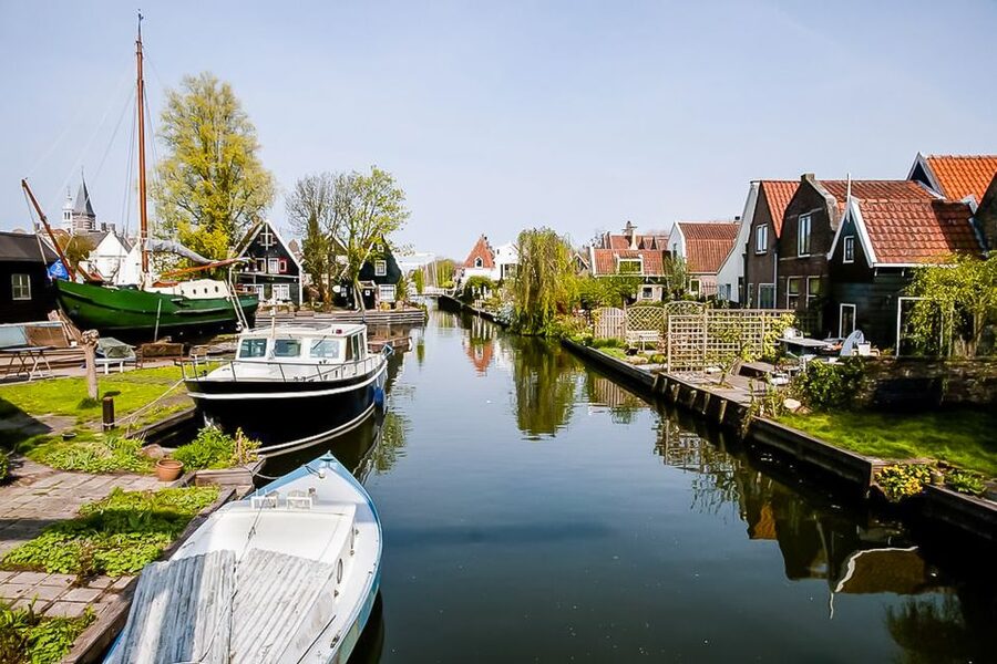 Amsterdam: Zaanse Schans, Edam, Volendam & Marken Bus Tour - What the eight-hour schedule feels like