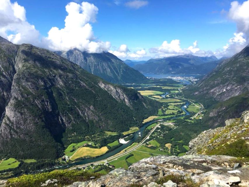 Åndalsnes - Trollstigen & Trollwall Audio Guid Bus Tour - Why Trollstigen is worth three hours
