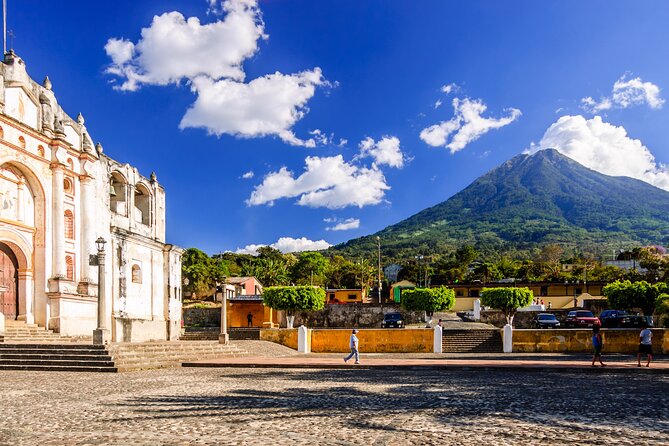 Antigua: Villages Tour on Chicken Bus - San Juan del Obispo: chocolate, loquat, and a wide valley view
