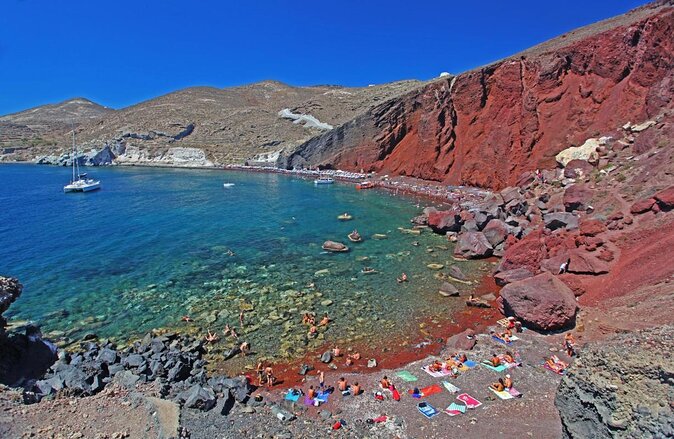 Archaeological Bus Tour To Akrotiri Excavations & Red Beach - Key points at a glance