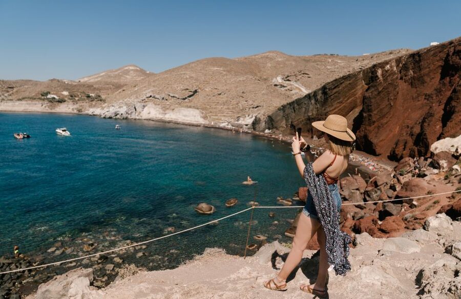 Archaeological Bus Tour To Akrotiri Excavations & Red Beach - Who should book this Santorini day tour?