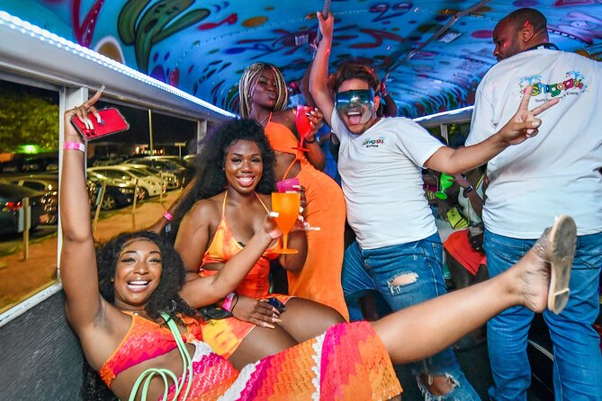 Aruba Nightlife and Barhopping on Chogogo Party Bus - Chogogo Party Bus at a Glance