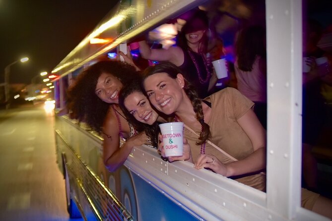 Aruba Nightlife and Barhopping on Chogogo Party Bus - The Noord Stop and the Night’s Changing Finale