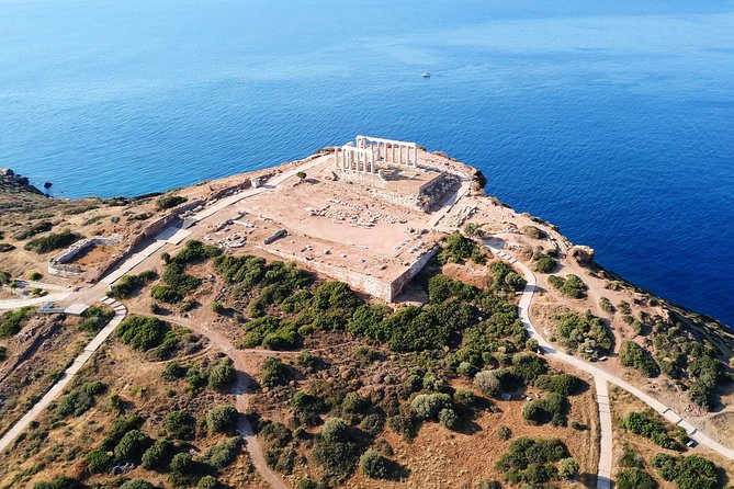 Athens Combo: Hop-on Hop-off Bus & Cape Sounion Sunset Tour - How the staff and transport affect the day