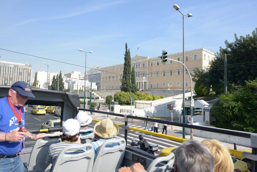 Athens, Piraeus, and Coastline: Blue Hop-On Hop-Off Bus - Green Line: Vouliagmeni, Kavouri, and the lake