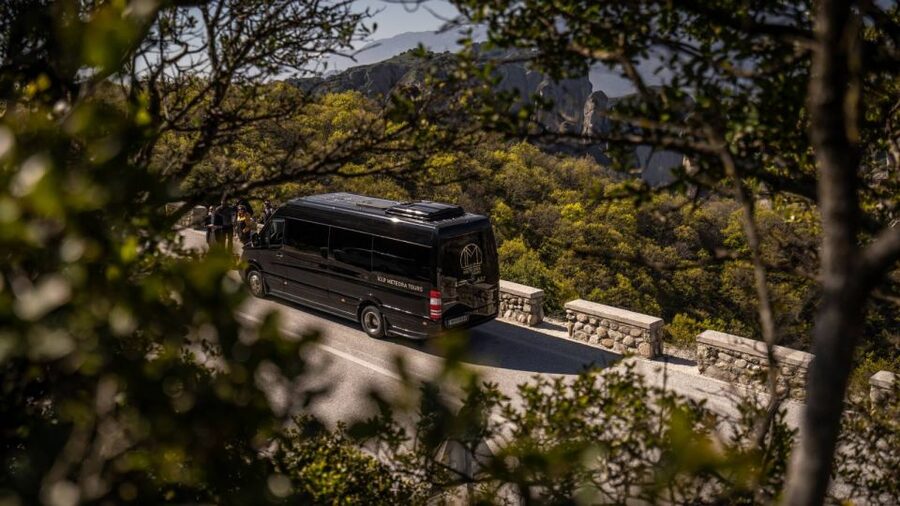 Athens to Meteora, Day Trip with Local Guide,up to 9 people - The Athens departure and the current train arrangement