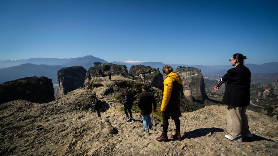 Athens to Meteora, Day Trip with Local Guide,up to 9 people - Seeing all six monasteries from the road
