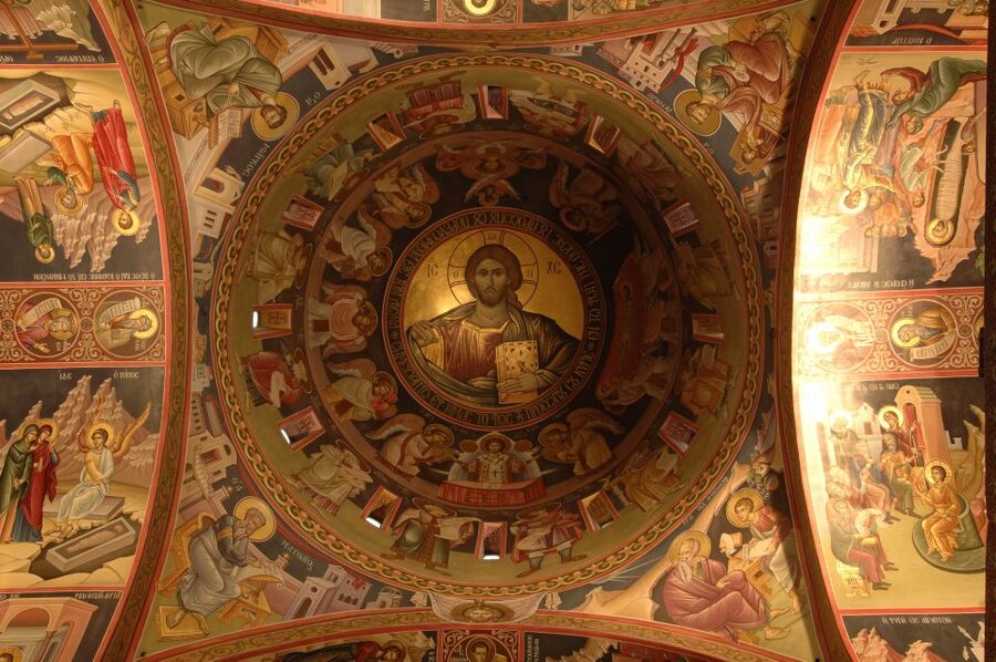 Athens to Meteora: Monasteries & Hidden Caves Bus Tour - Food and rest stops