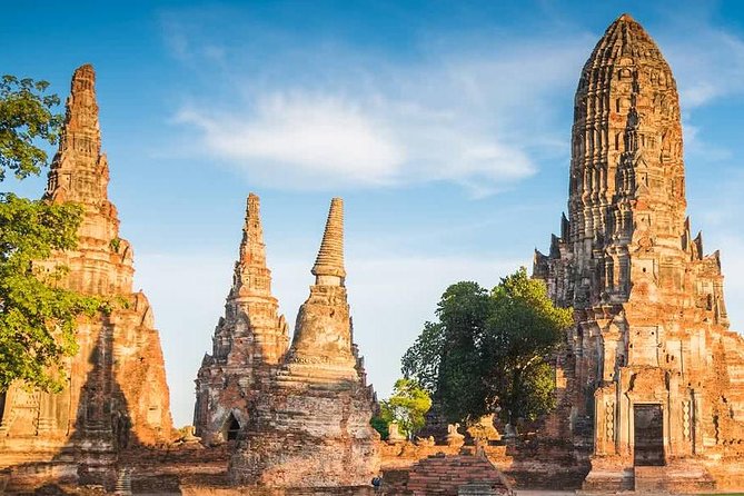 Ayutthaya’s Top Temple & Boat Tour From Bus Station - Wat Mahathat and the tree-root Buddha