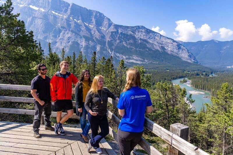 Banff: Wildlife and Sightseeing Minibus Tour - Guides make the difference