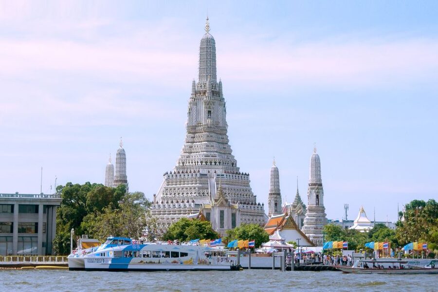 Bangkok: Chao Phraya River Hop-on Hop-off Boat - Prannok and the quieter side of the river