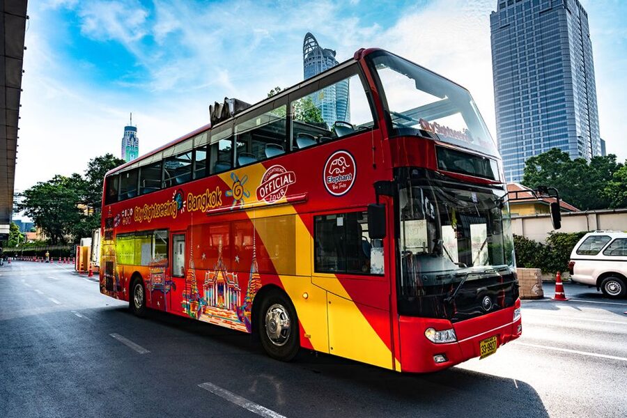 Bangkok: City Sightseeing Hop-On Hop-Off Bus Tour - Heat, traffic, and the search for each stop