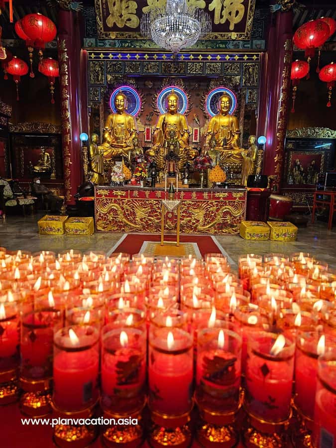 Bangkok: Full-Day Hop-On Hop-Off Walking Tour Mini Group - Holy Rosary Church and Bangkok’s religious variety