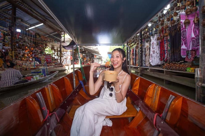 Bangkok: Premium Damnoen Saduak & Railway Market By Food Bus - Maeklong Railway Market and the arriving train