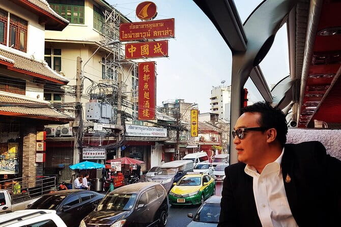 Bangkok Thai Bus Food Tour - Wat Traimit and the Chinatown Gate