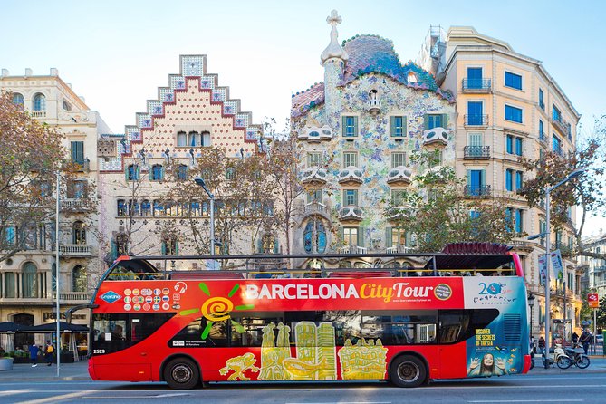 Barcelona City Tour Hop-On Hop-Off and Aquarium - The orange route, from Montjuïc to the modernist city