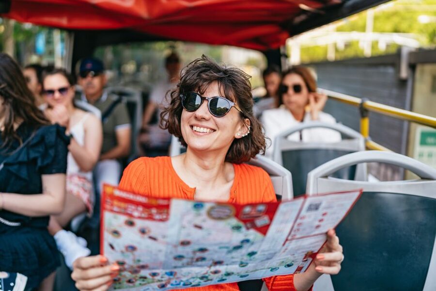 Barcelona: Hop-On Hop-Off Bus & Aquarium Tour - What the Aquarium Adds to the Day