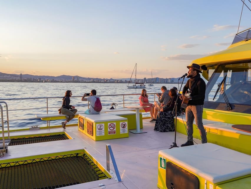 Barcelona: Hop-On Hop-Off Bus with Sailing Cruise - How to plan one day