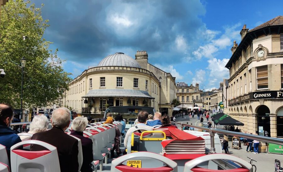 Bath: Tootbus Bath Discovery Hop-On Hop-Off Tour - The City Tour: Bath Abbey to the Royal Crescent