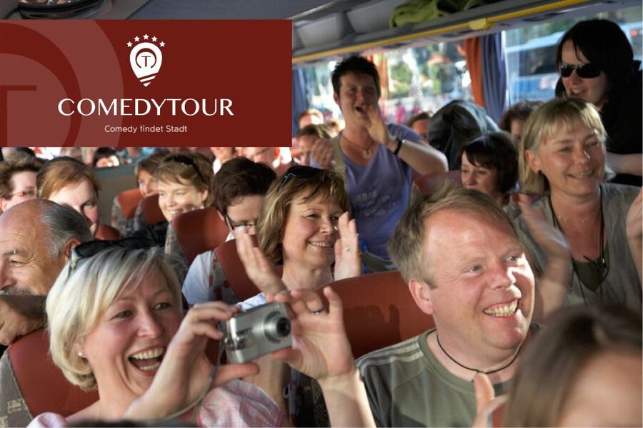 Berlin: 1.5-Hour Comedy Bus Tour in German - A moving stand-up show with Berlin outside the window