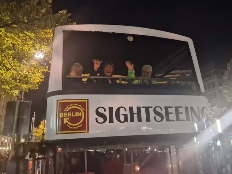 Berlin: Bus Tour by Night with Live Commentary - Key points at a glance