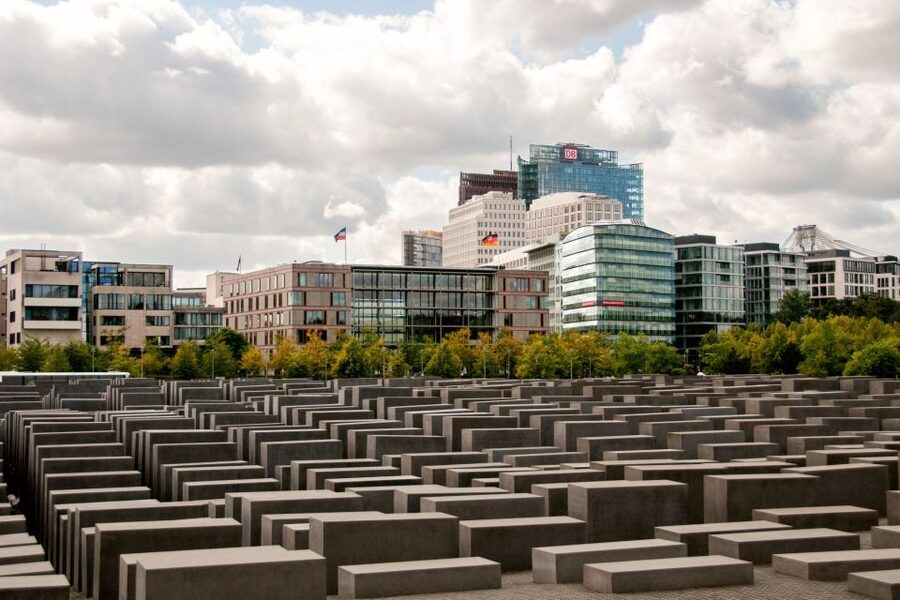 Berlin: City Sightseeing Hop-On Hop-Off Bus Tour - The East Berlin and Wall Route adds the missing chapter