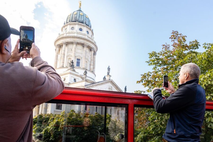 Berlin: Hop-On Hop-Off Bus & LEGOLAND Discovery Centre - Who will enjoy this most?