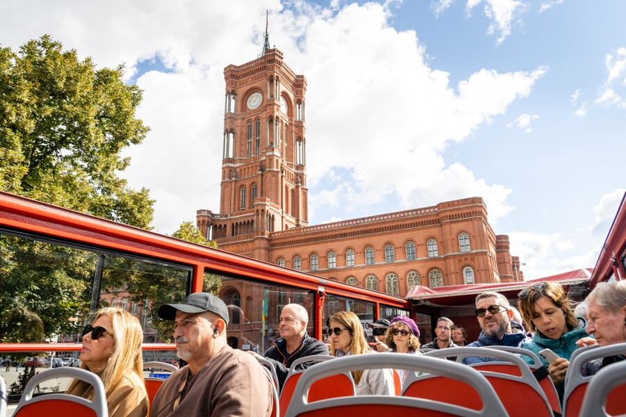 Berlin: Hop-On-Hop-Off Bus with Boat Cruise Option - Adding the one-hour Spree cruise