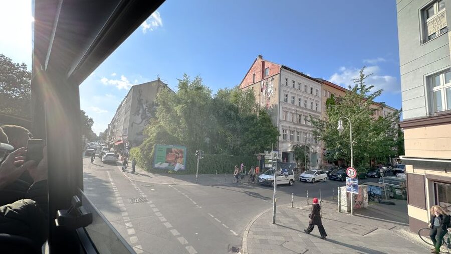Berlin: Live-Guided Evening Sightseeing Tour by Open-top Bus - Key points to know before boarding