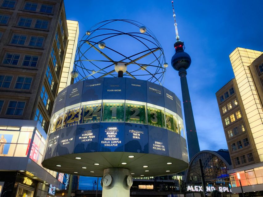 Berlin: Live-Guided Evening Sightseeing Tour by Open-top Bus - How to make the 75 minutes count