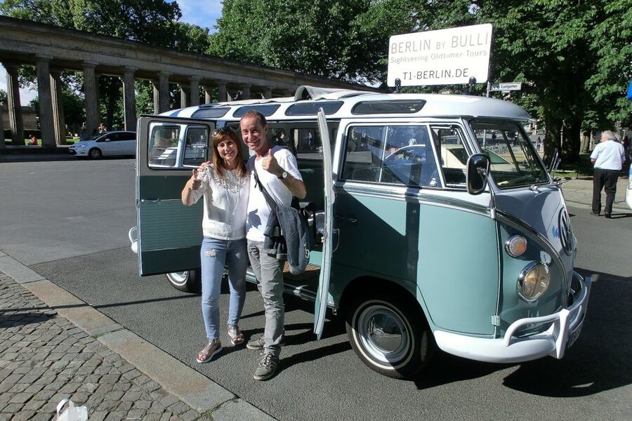Berlin: Private Sightseeing Tour in Iconic Oldtimer VW Bus - Who should book this Berlin tour?