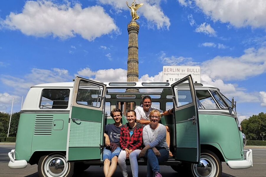 Berlin: Private Sightseeing Tour in Iconic Oldtimer VW Bus - Potsdamer Platz and the Berlin Wall