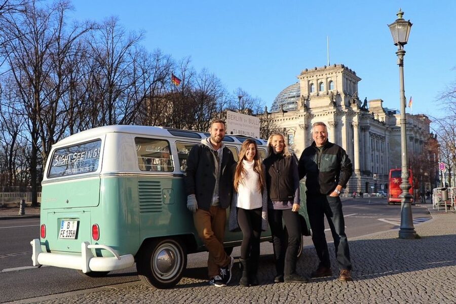 Berlin: Private Sightseeing Tour in Iconic Oldtimer VW Bus - The guide and the personal route