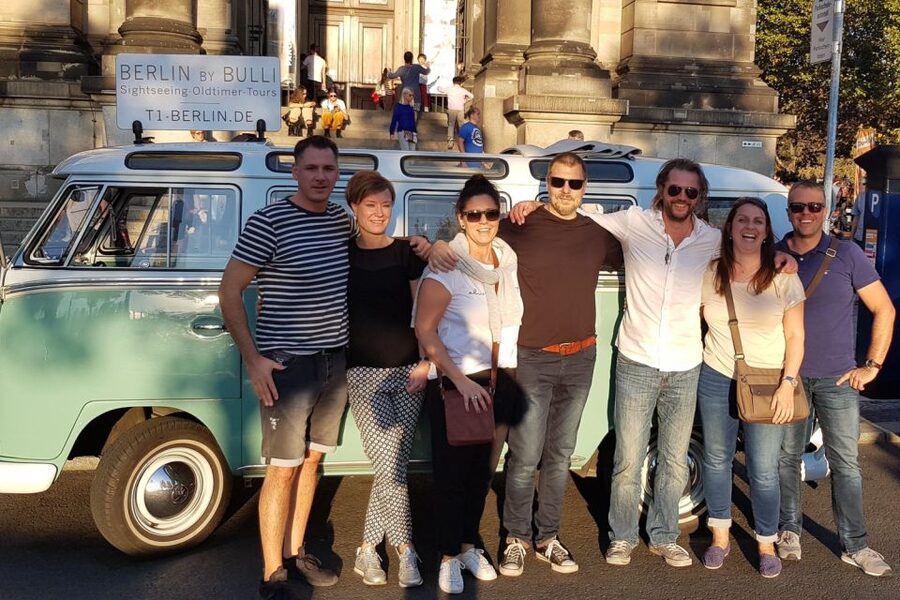 Berlin: Sightseeing Tour in Classic Volkswagen T1 Samba Bus - Brandenburg Gate, the Reichstag, and the government quarter